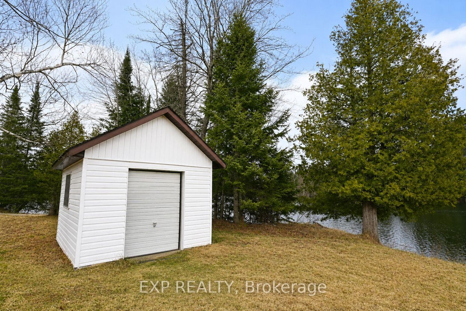 573 A Evergreen Lane photo 39