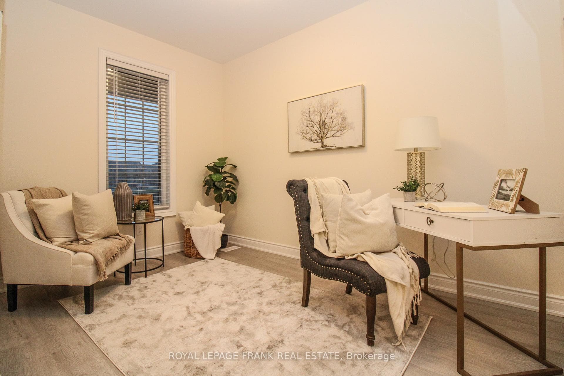 606 Wedlock Lane photo 9