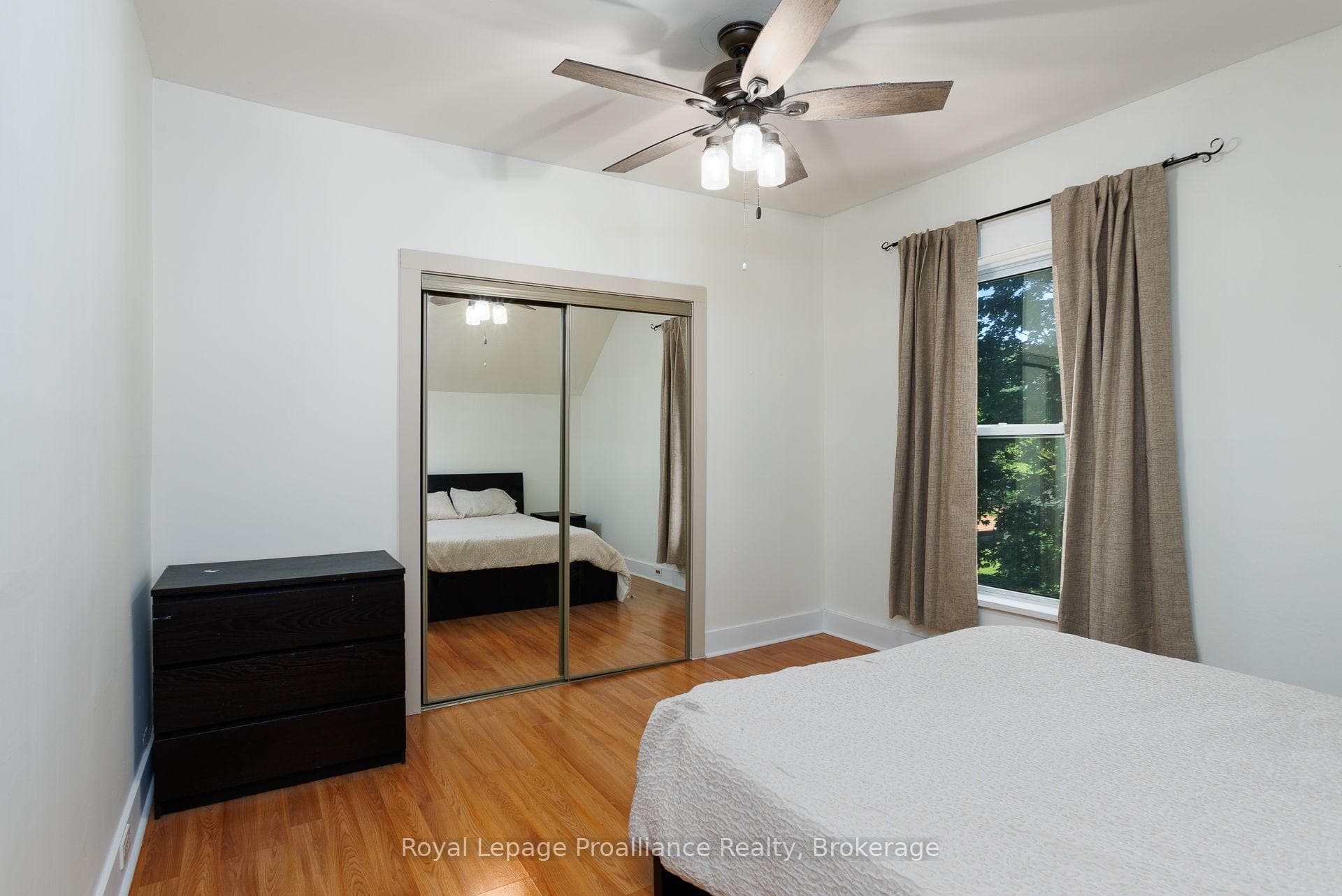 7 Simmons Street photo 18