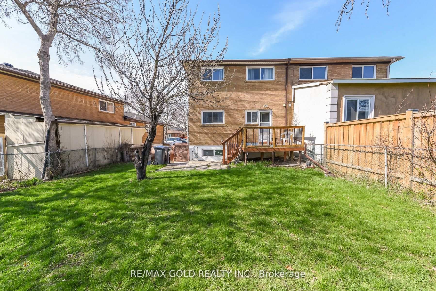 7464 Homeside Gardens photo 37
