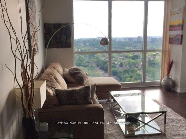 30 Harrison Garden Boulevard Unit 2907 photo 4