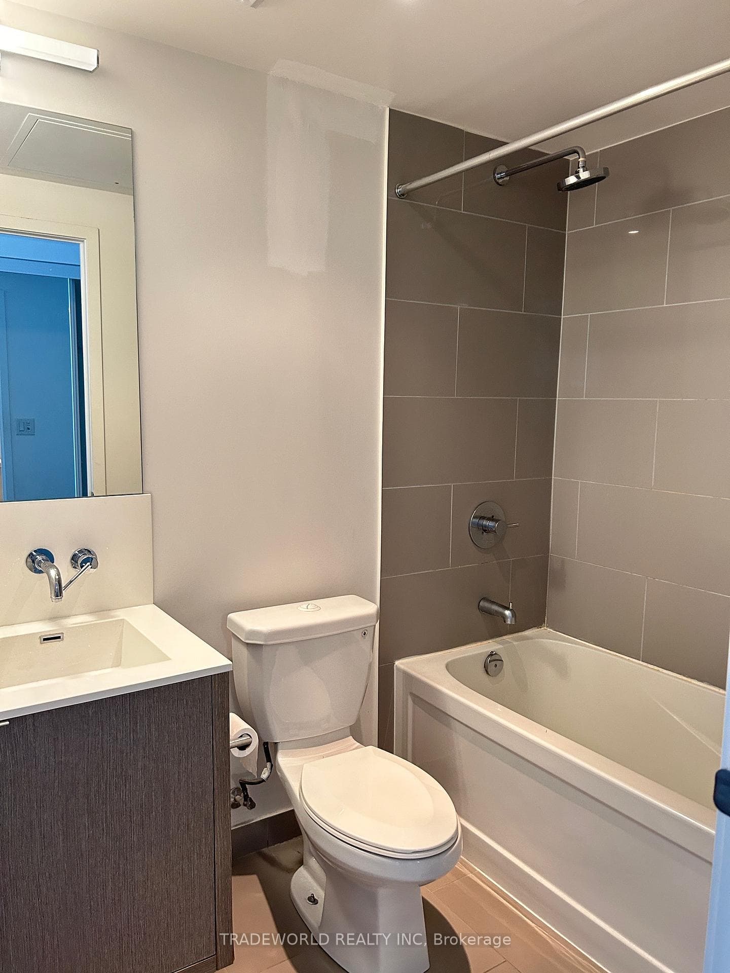 100 Harbour Street Unit 2711 photo 7