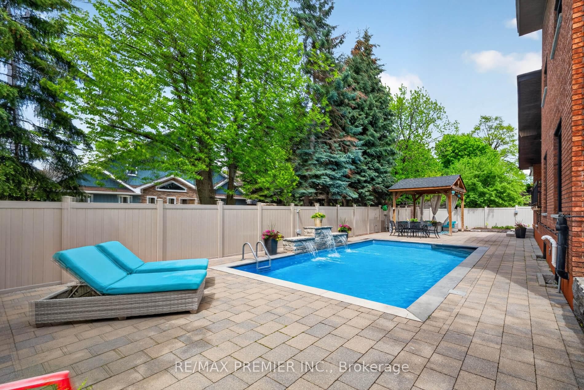 21 Forest Circle Court photo 39