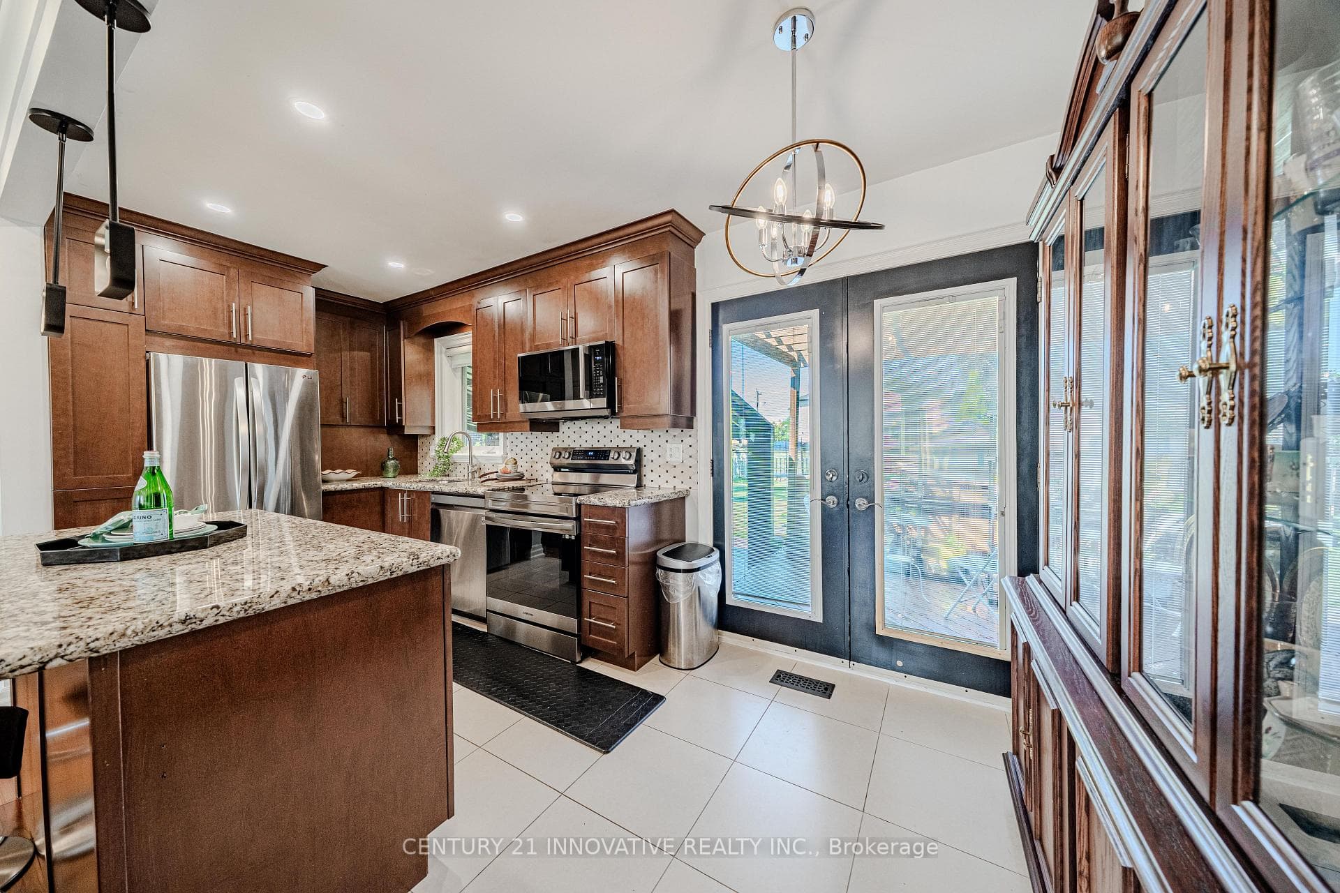 60 Dorking Crescent photo 11