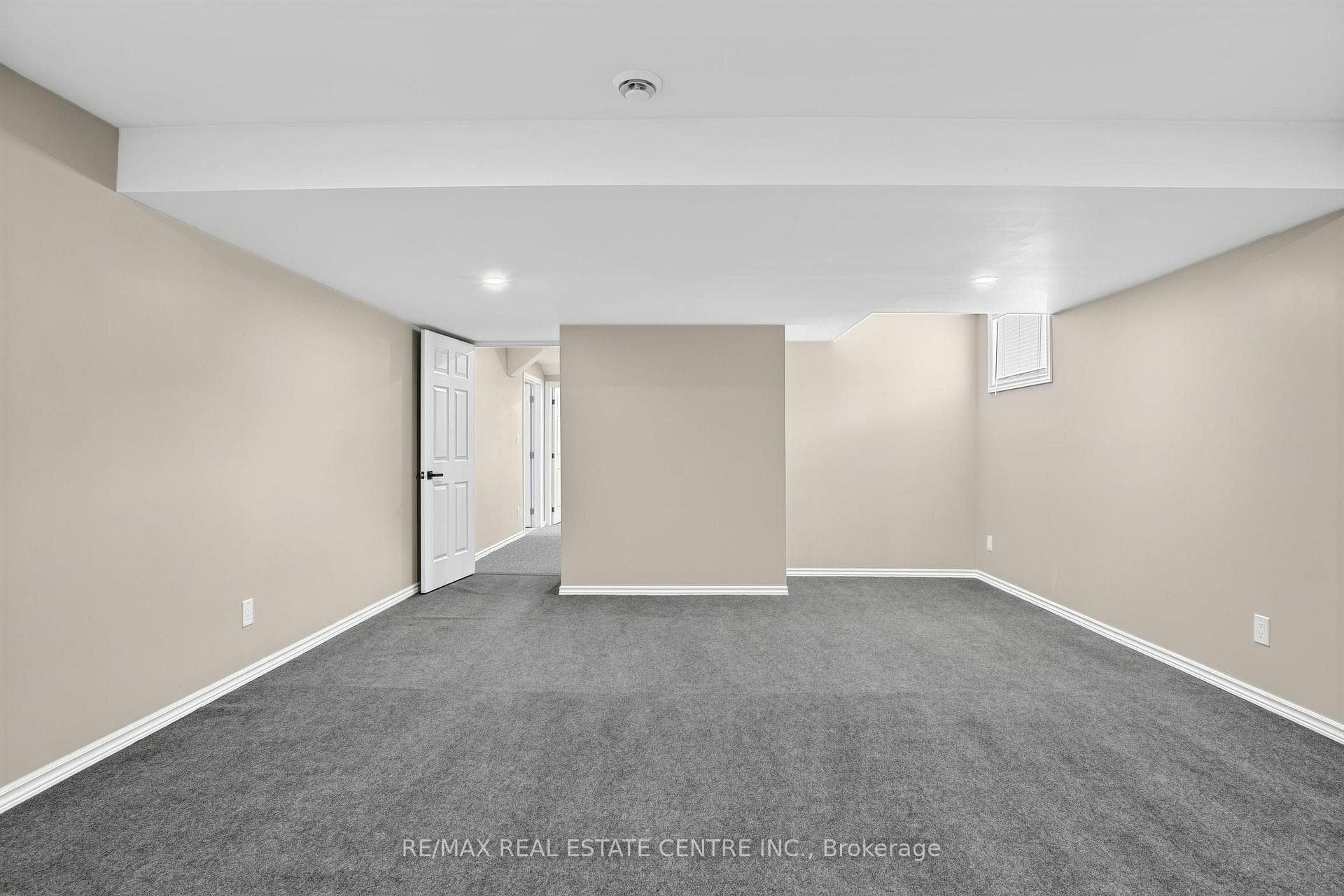 Rec room with above grade window