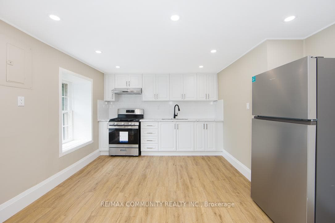 1130 King Street Unit 2 photo 10