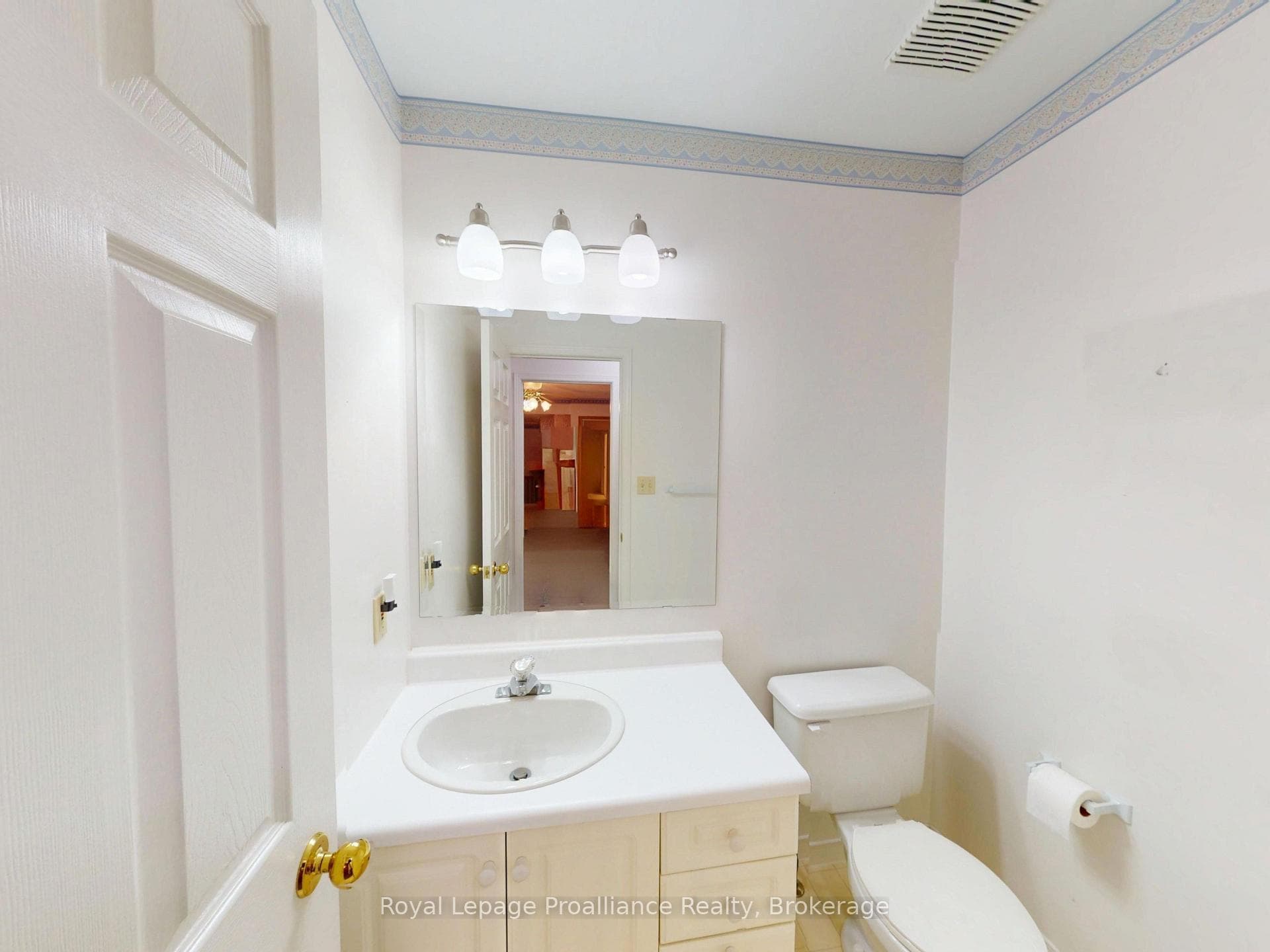 88 Westwind Crescent photo 32