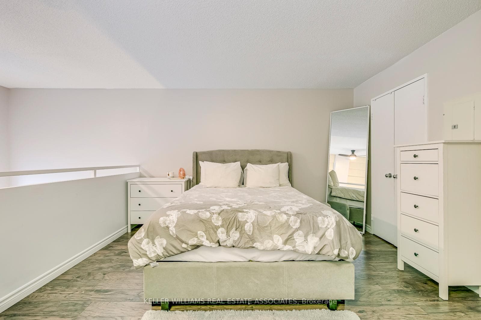 200 Manitoba Street Unit 629 photo 25