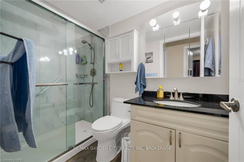81 SCOTT Street Unit 202 photo 9
