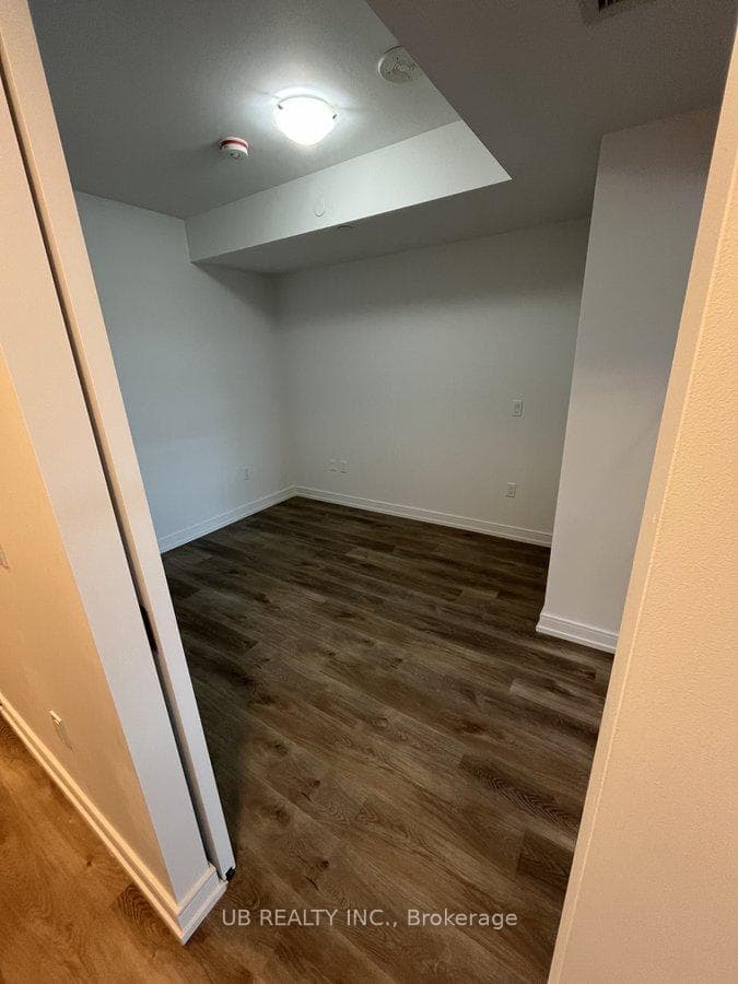 1 Jarvis Street Unit 1002 photo 6