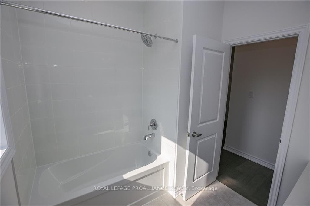 95 ADLEY Drive photo 17