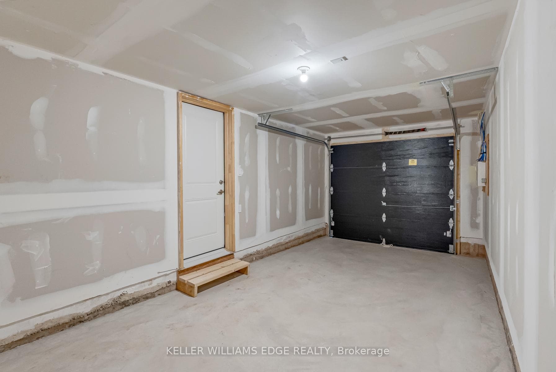 61 Dryden Lane photo 37