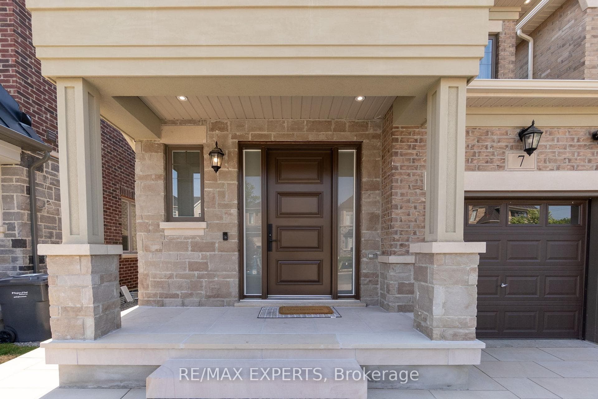 7 Clover Bend Terrace photo 4