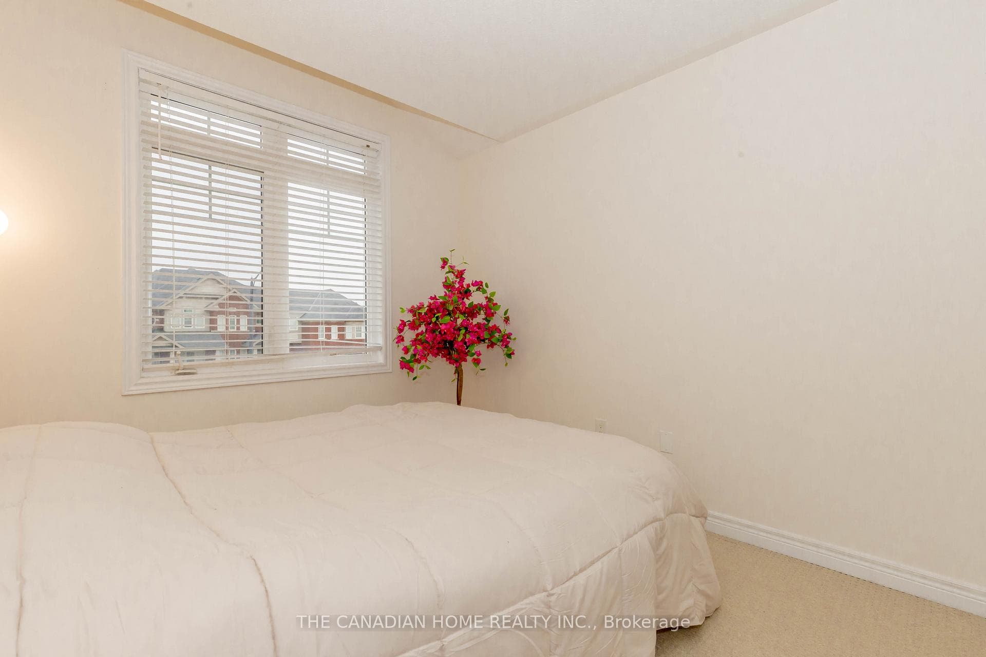 200 Sky Harbour Drive photo 39