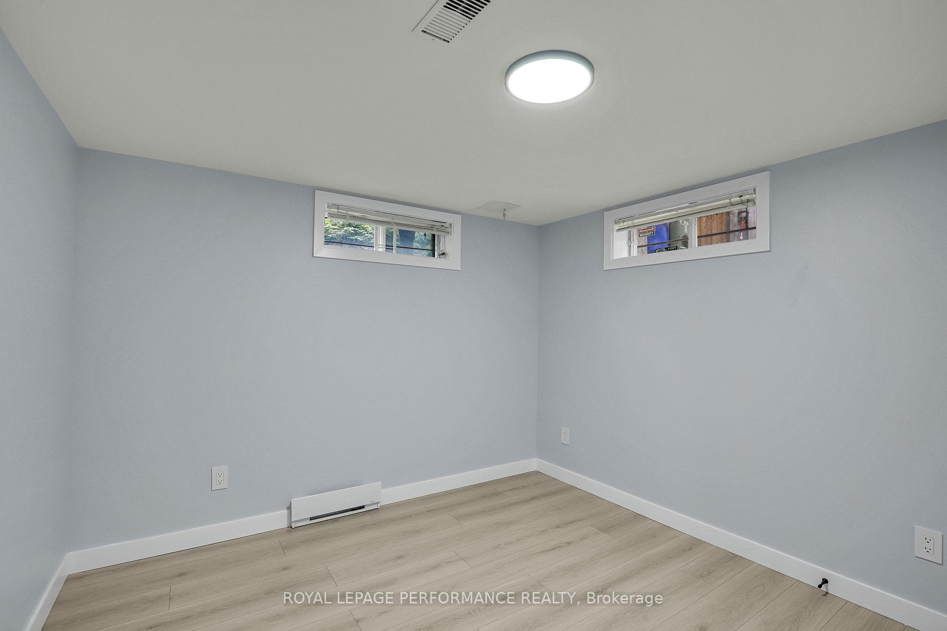 934 Smyth Road Unit Unit B ( basement) photo 13