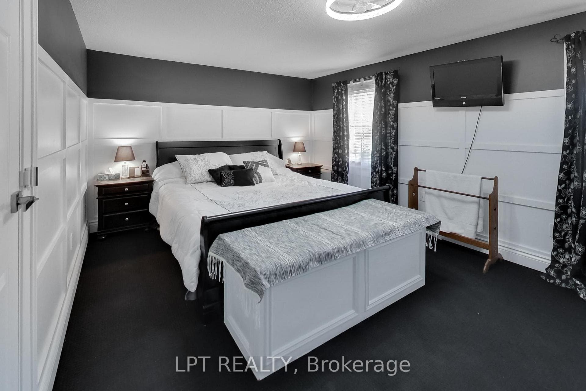 2482 Snowhill Court photo 17