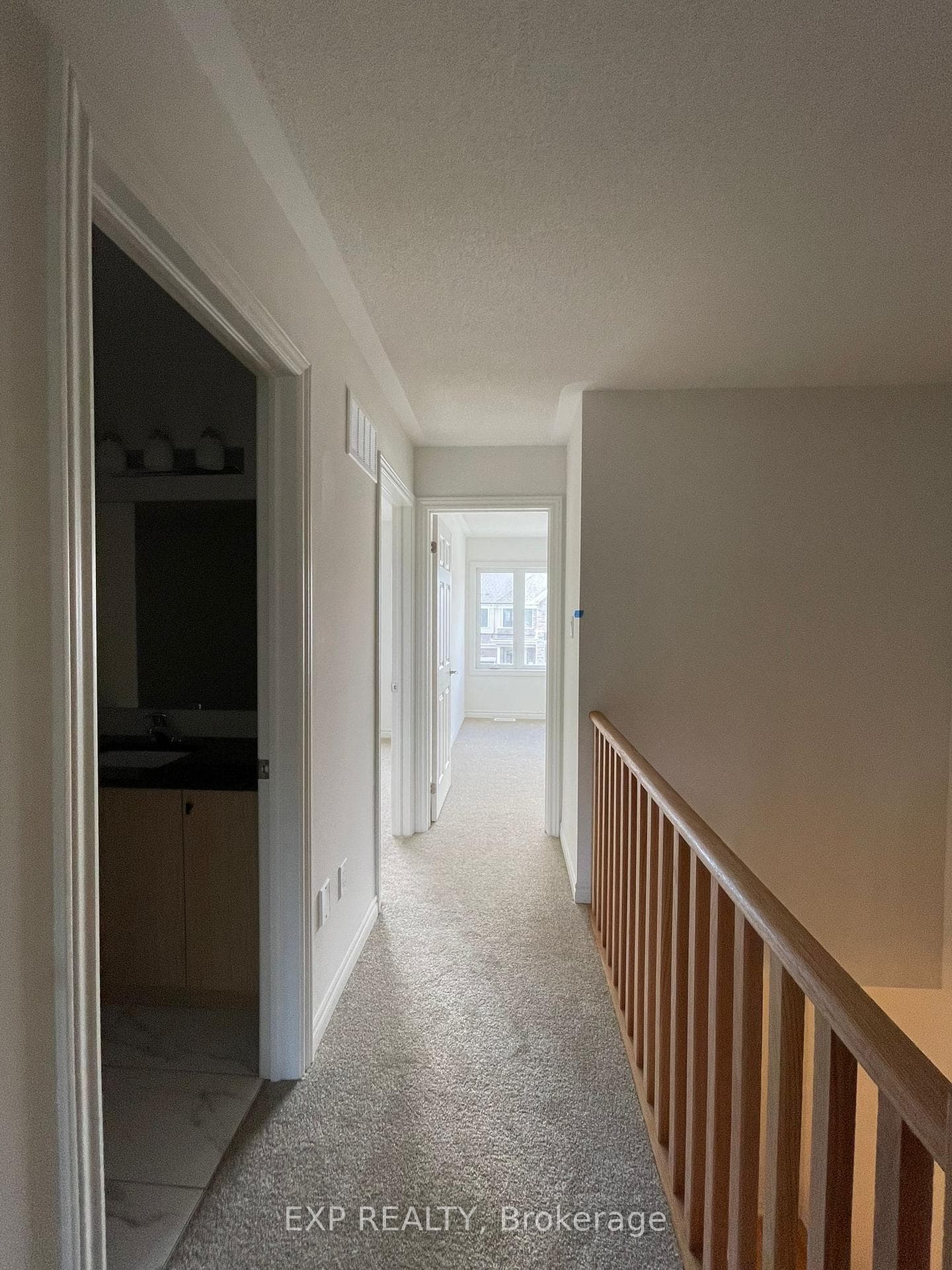 534 Worden Street photo 9