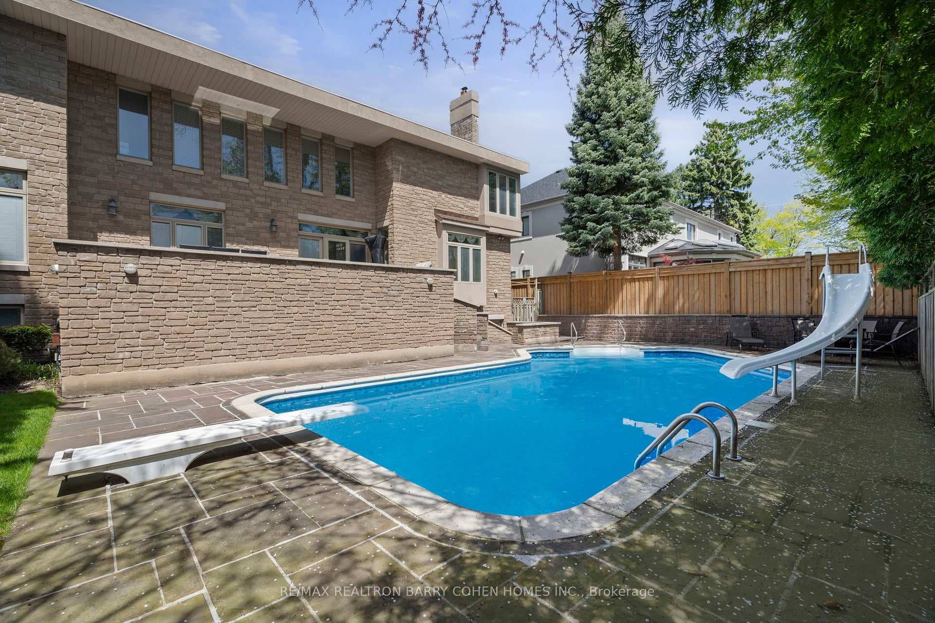 19 Vernham Avenue photo 29