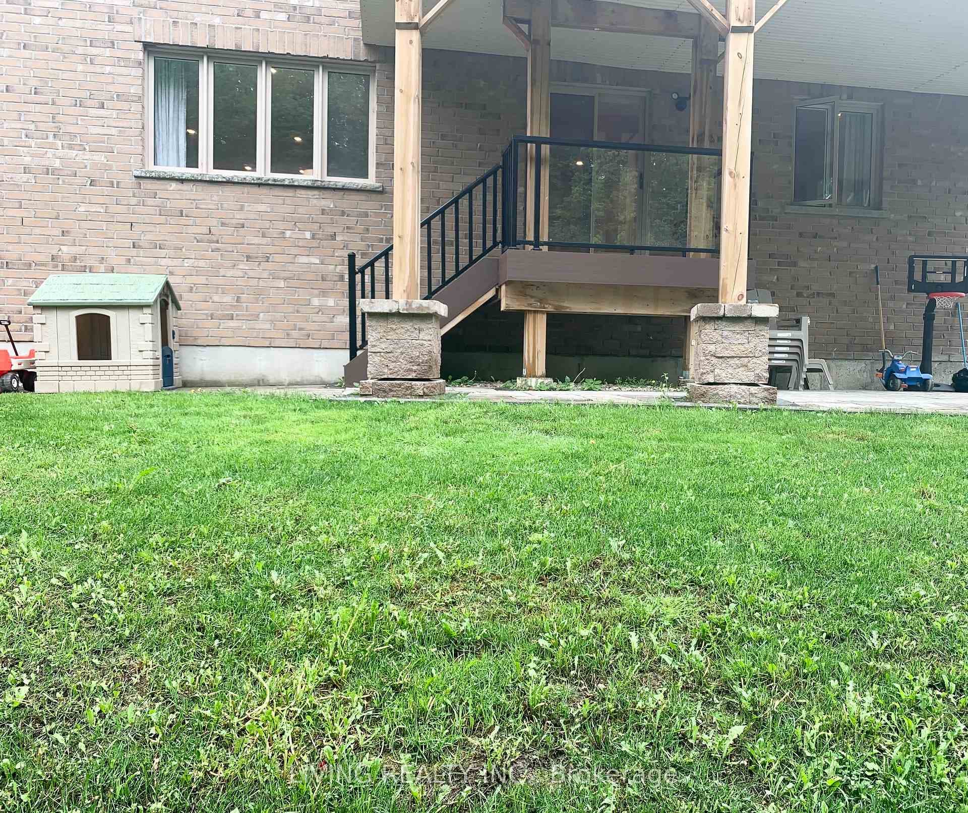 162 Art West Avenue Unit Lower photo 23