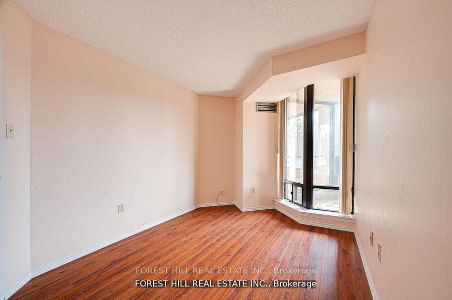 7440 Bathurst Street Unit 308 photo 19