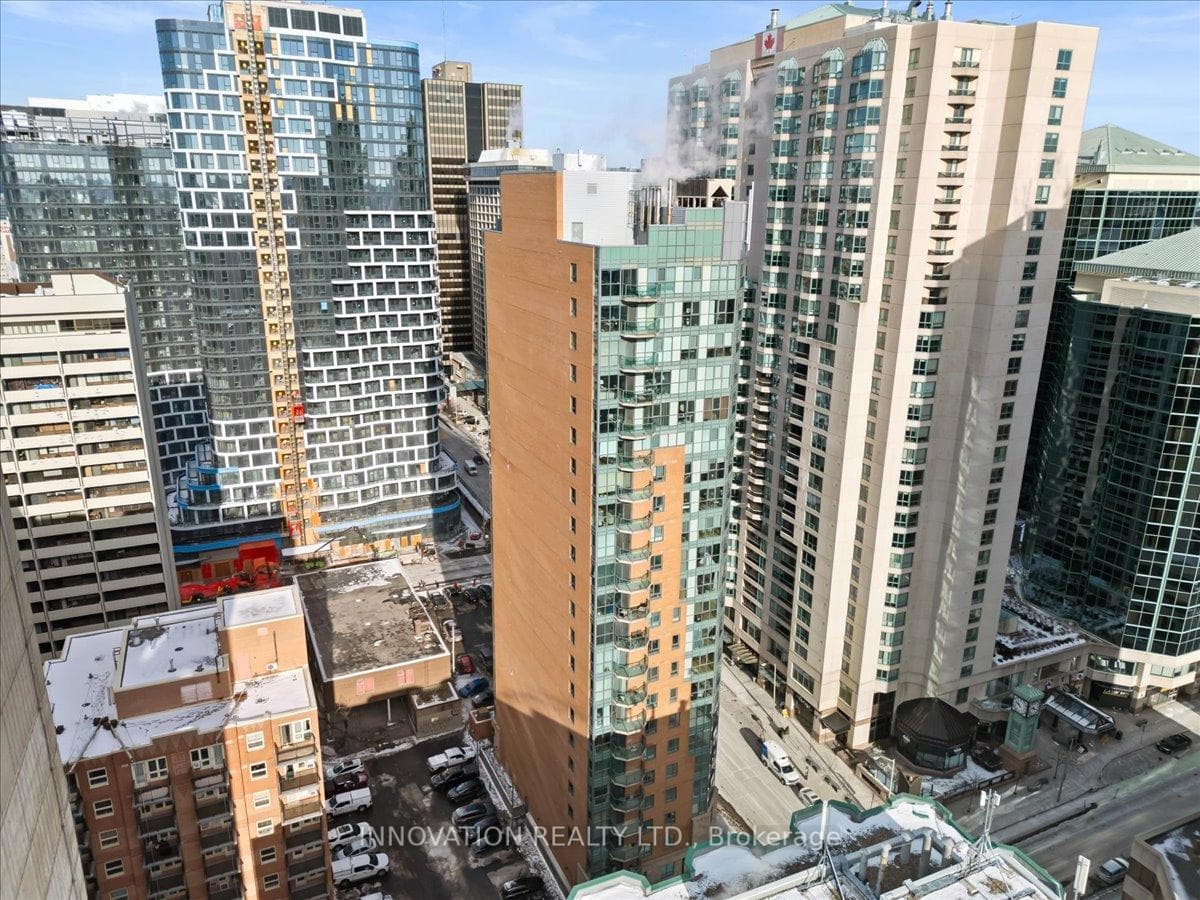 445 Laurier Avenue Unit 2001 photo 24