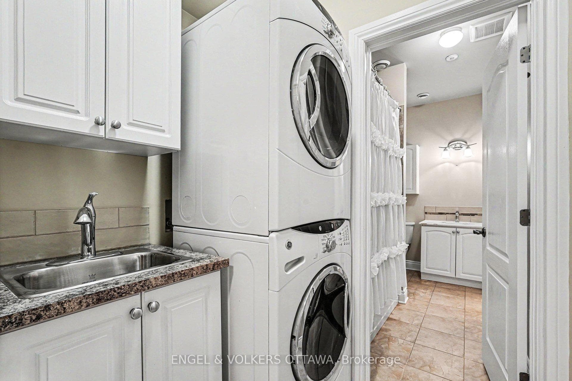 63 Rothwell Drive Unit B photo 20