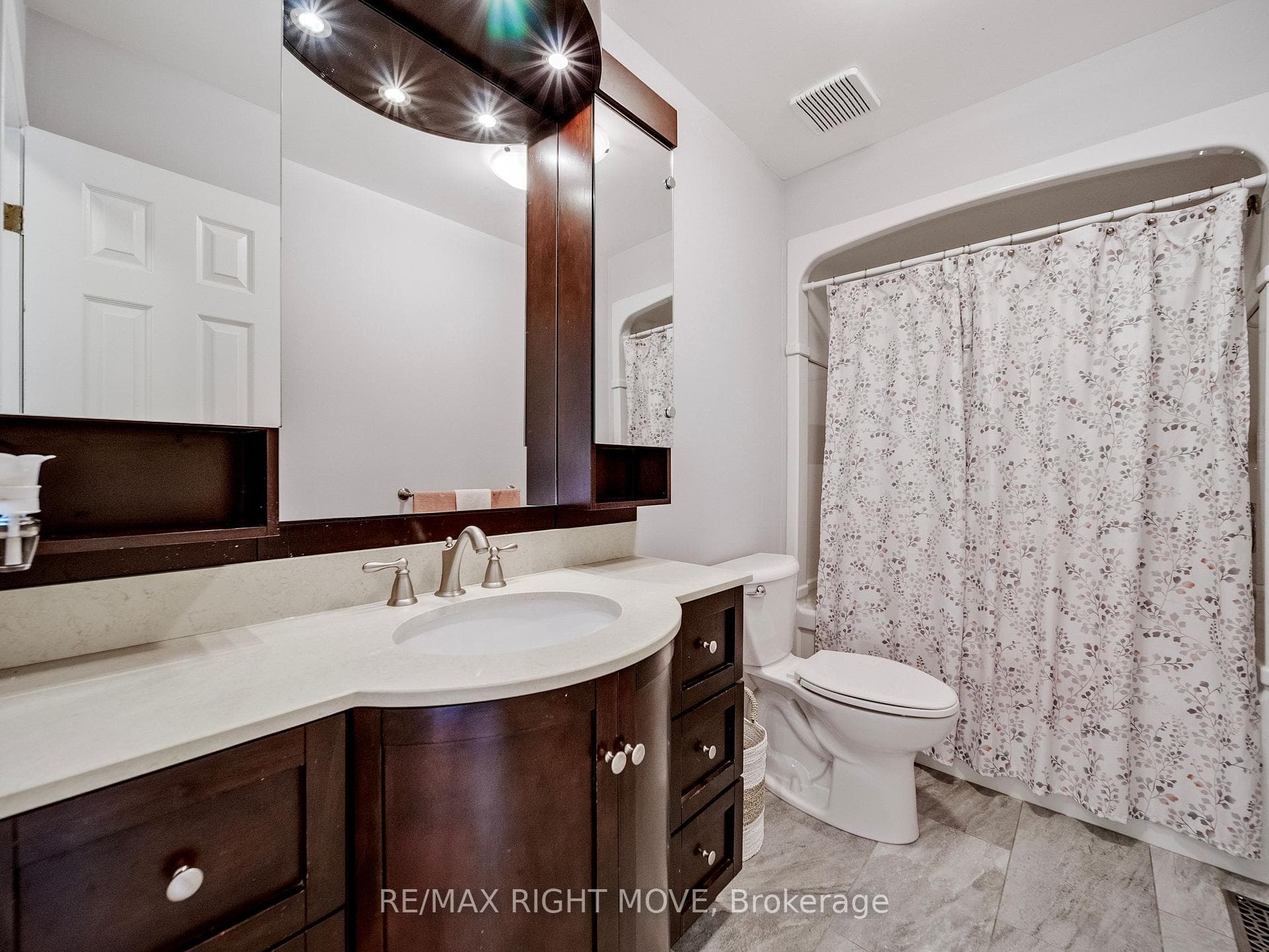 298 Leonard Drive photo 17