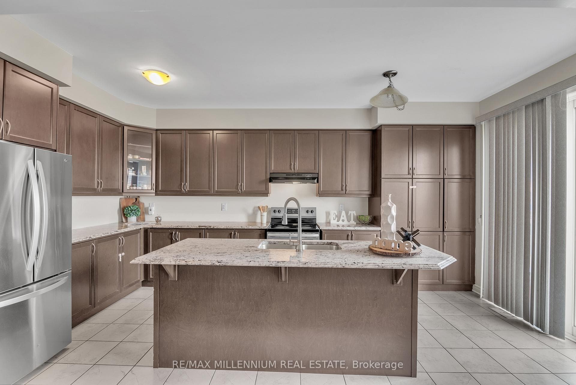 86 Rockbrook Trail photo 13
