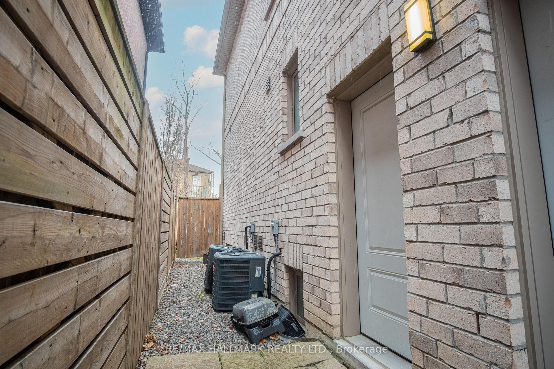 35 Roberta Drive Unit 2 photo 9
