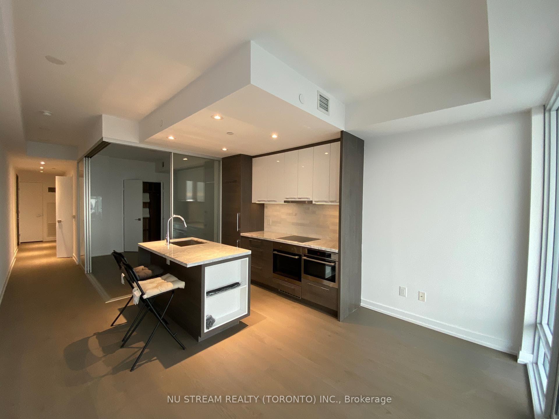 488 University Avenue Unit 4509 photo 9