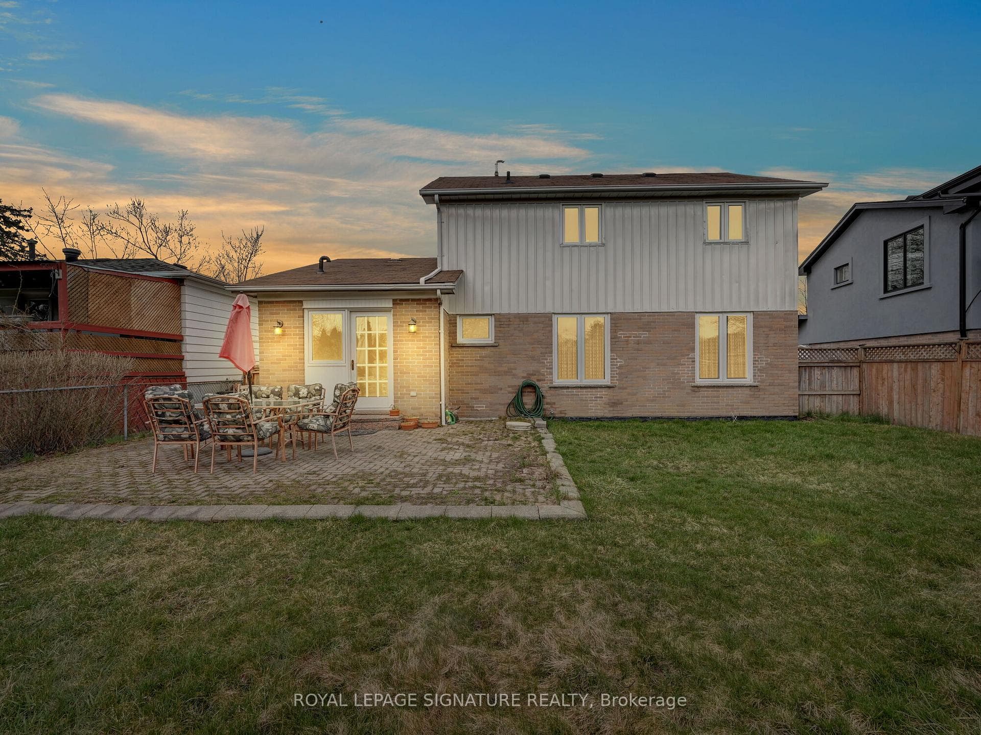 2214 Blue Beech Crescent photo 40