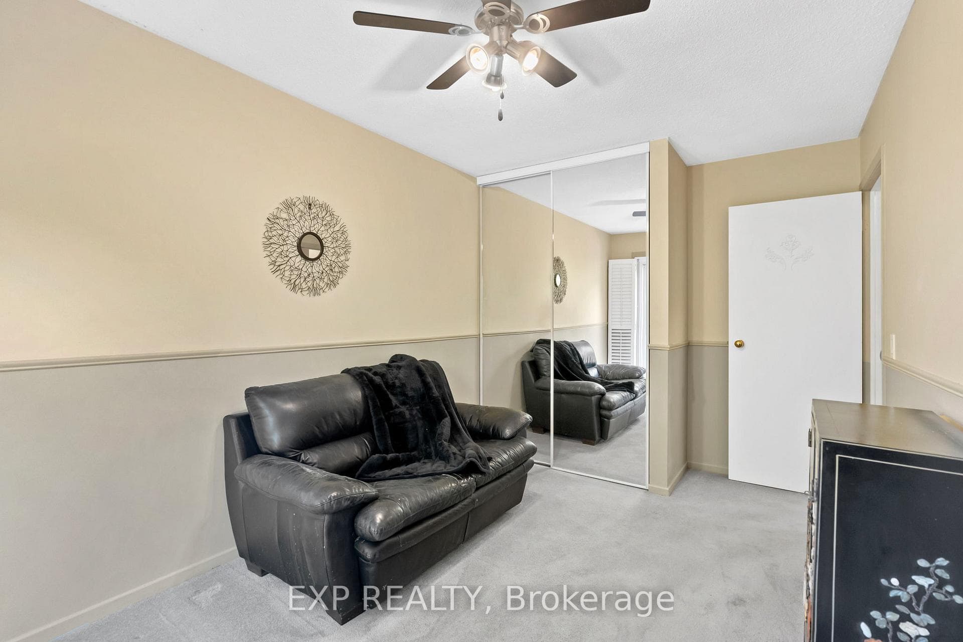 97 Mercer Crescent photo 14