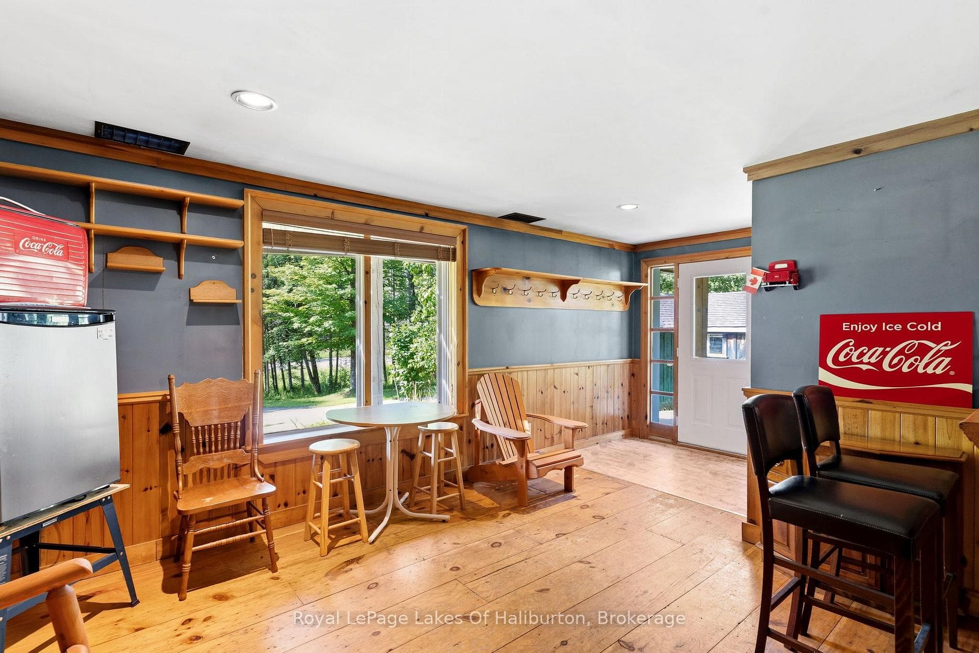 1329 Gelert Road photo 5