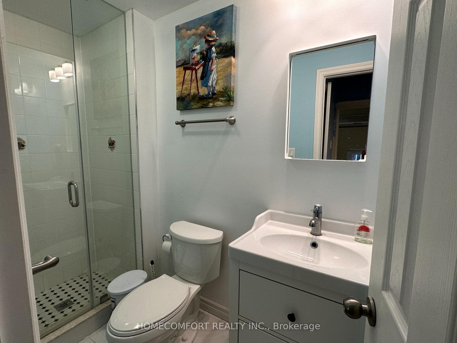 745 Millwood Road photo 16