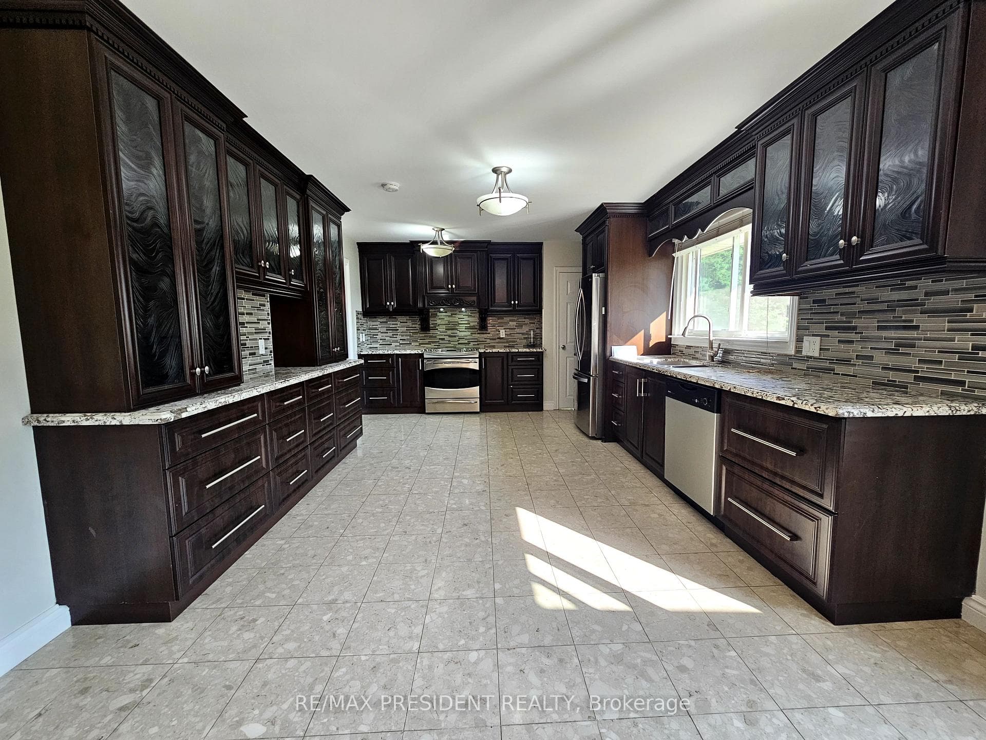 14440 Bramalea Road photo 6