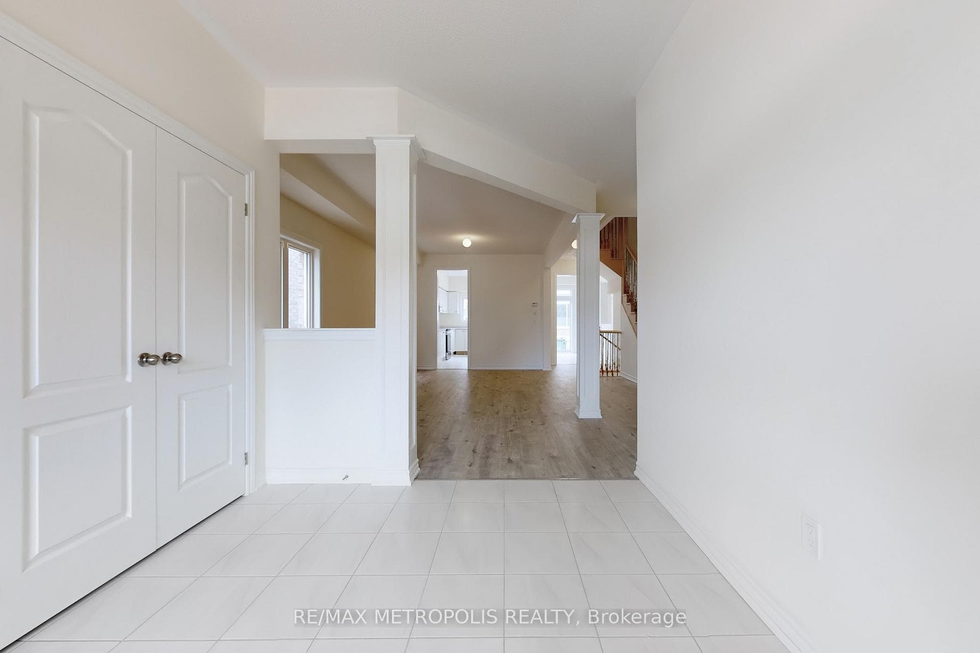 167 Hawkins Street photo 4
