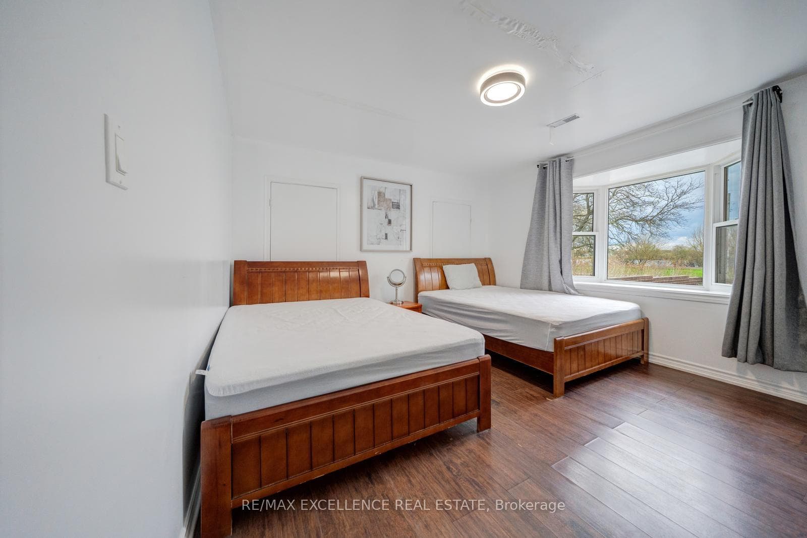 12575 NIAGARA RIVER Parkway photo 18