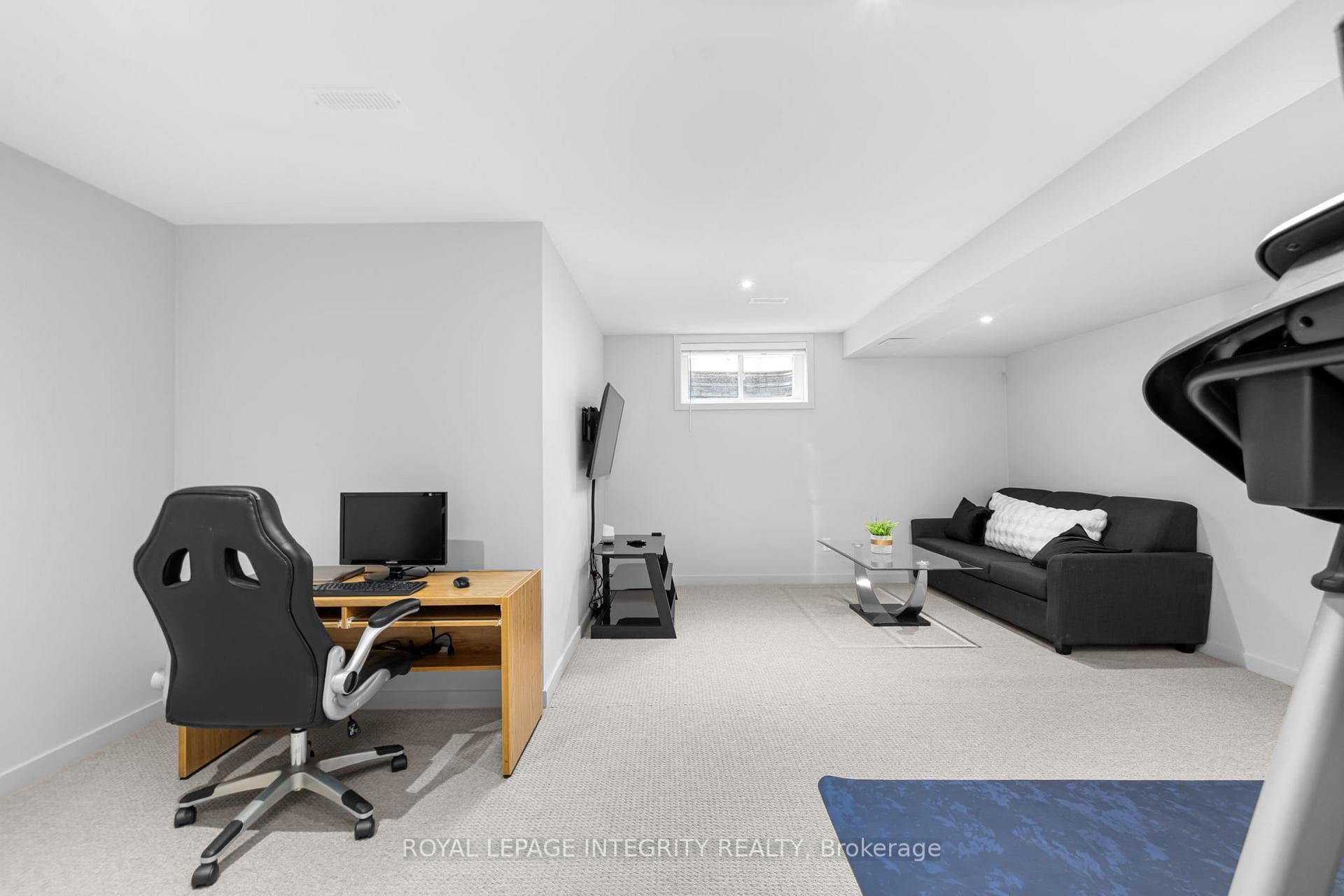 641 Odyssey Way photo 32