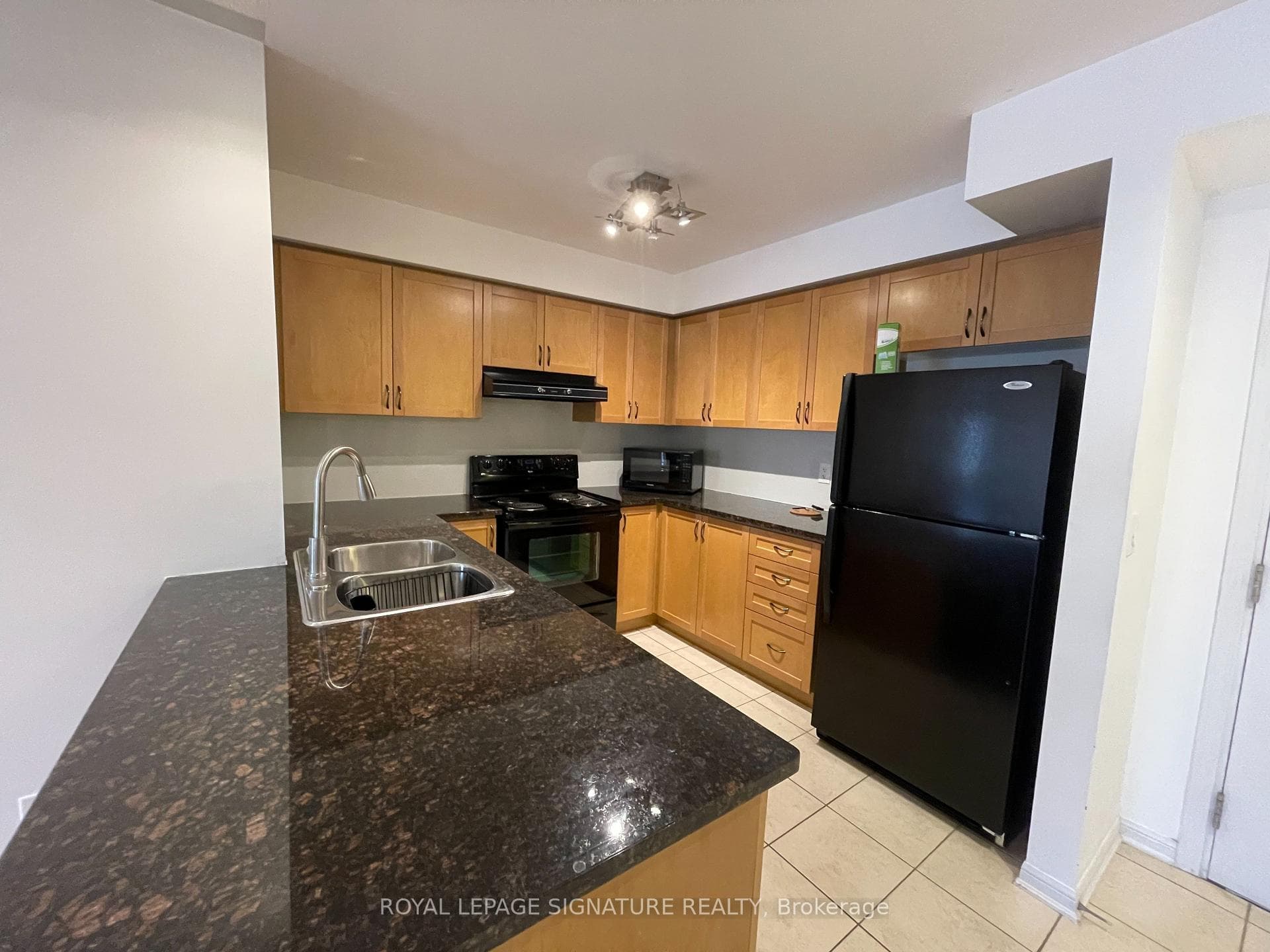 10 Mendelssohn Street Unit 327 photo 8