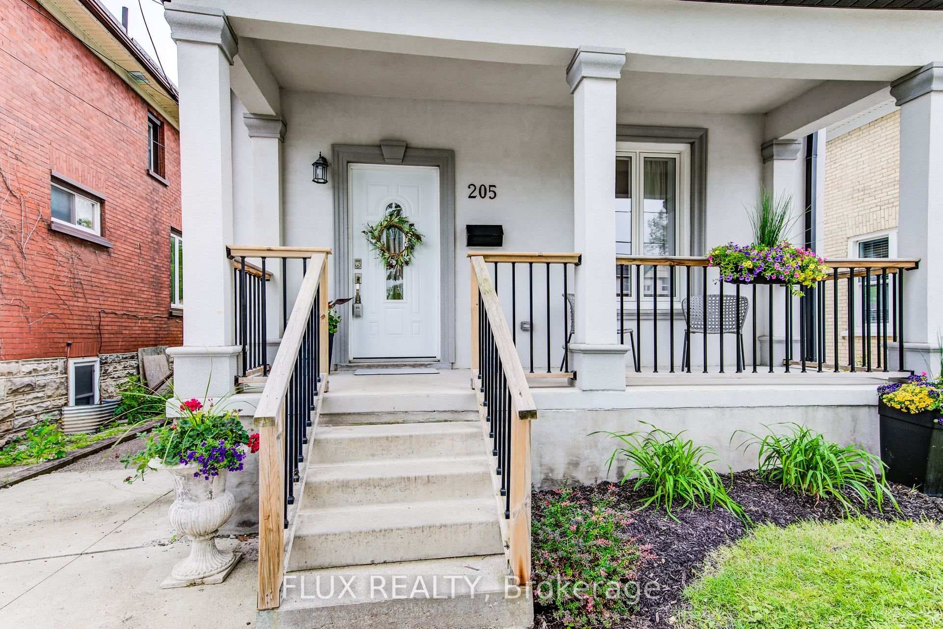 205 Breithaupt Street photo 3