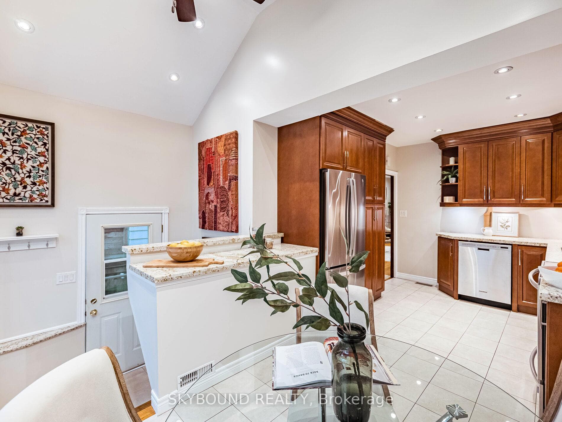 80 Heman Street photo 29