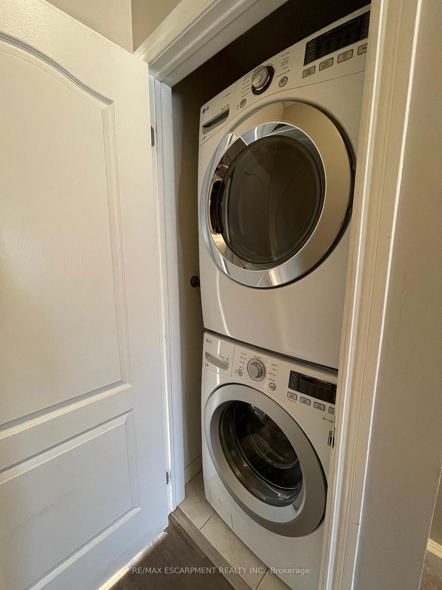 5080 Fairview Street Unit 6 photo 14
