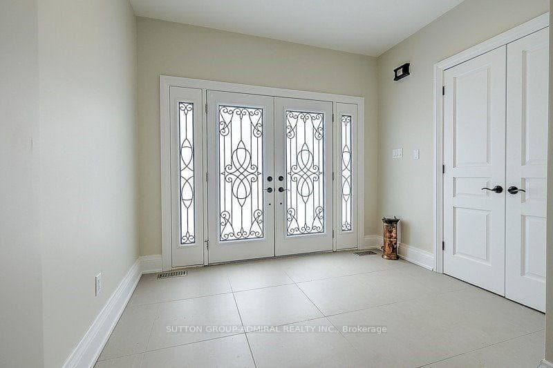 4640 Lloydtown-Aurora Road photo 2