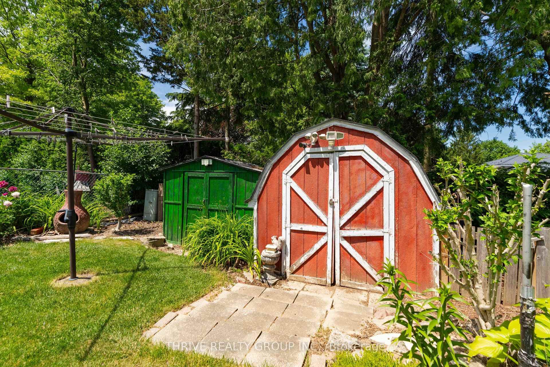 6 Southwood Crescent photo 34
