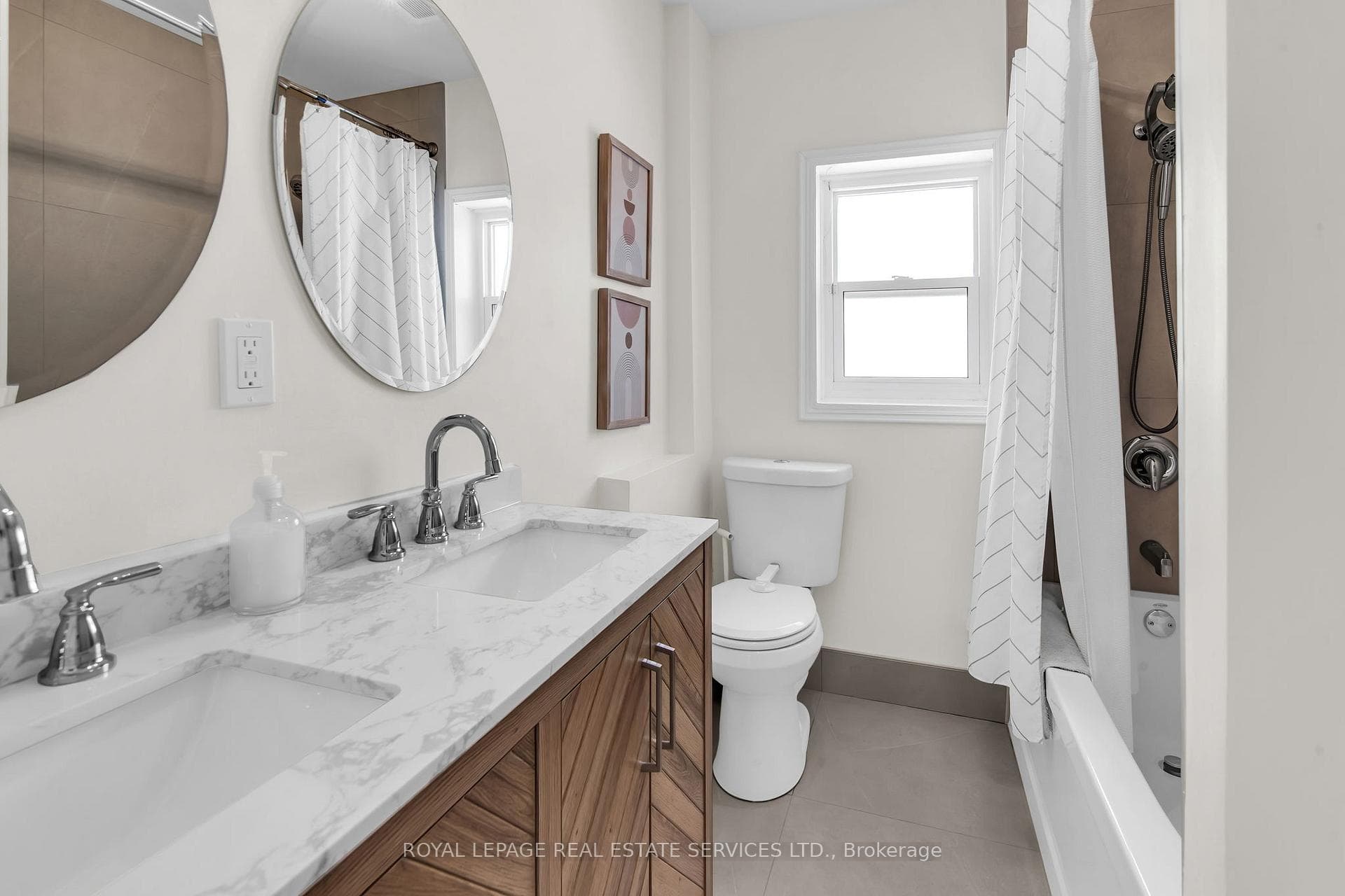 245 Woburn Avenue photo 20
