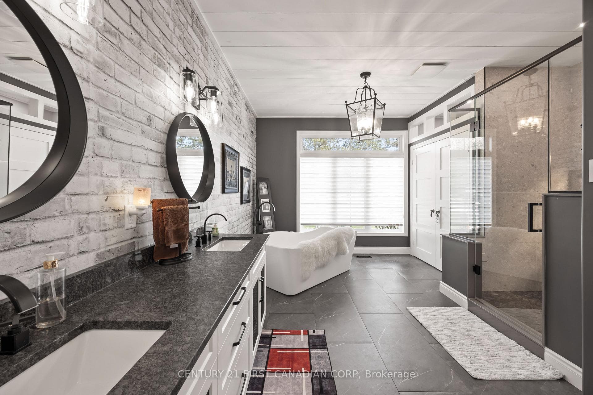 10159 Meadowlily Crescent photo 30