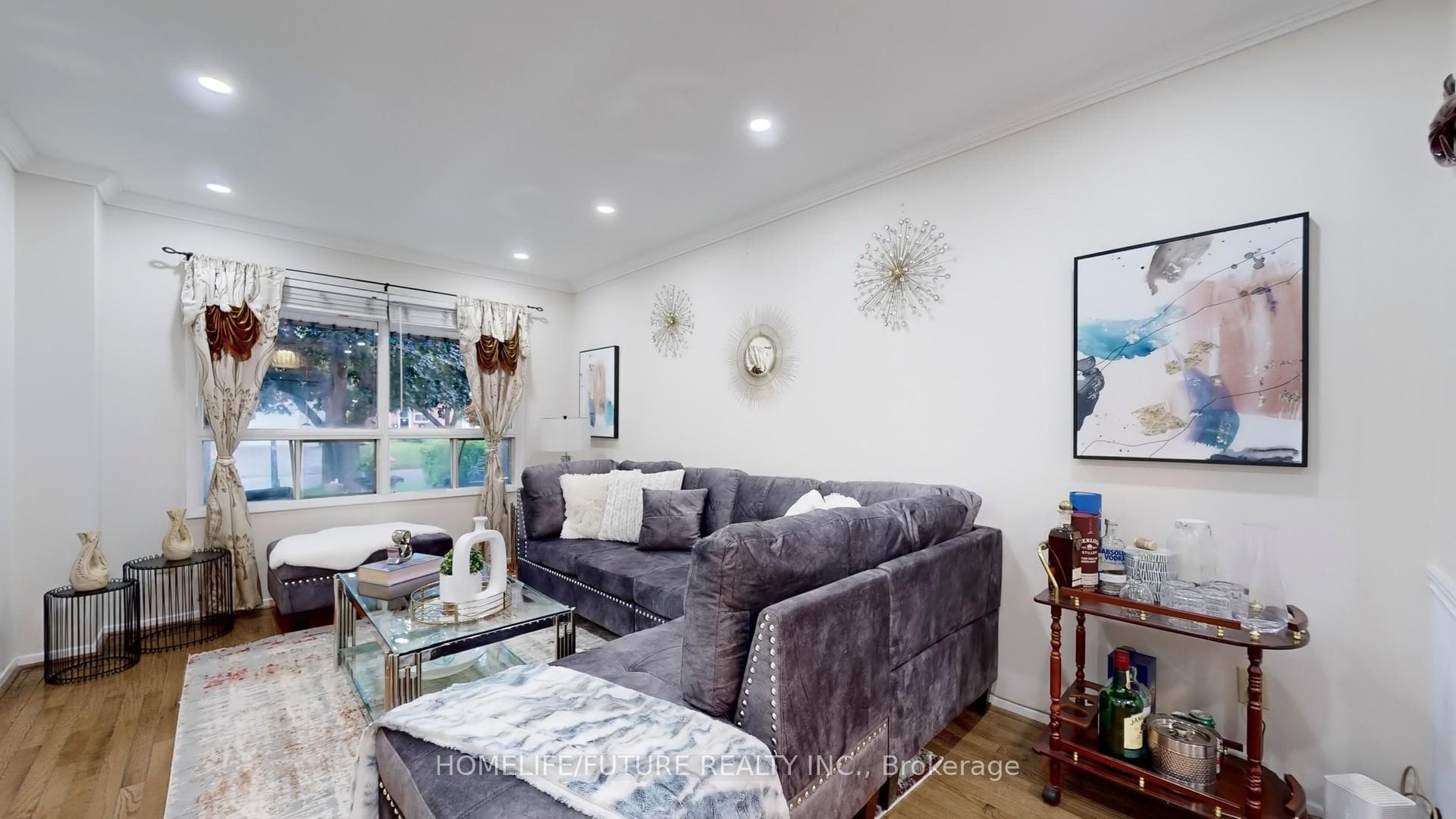 87 Daniels Crescent photo 6