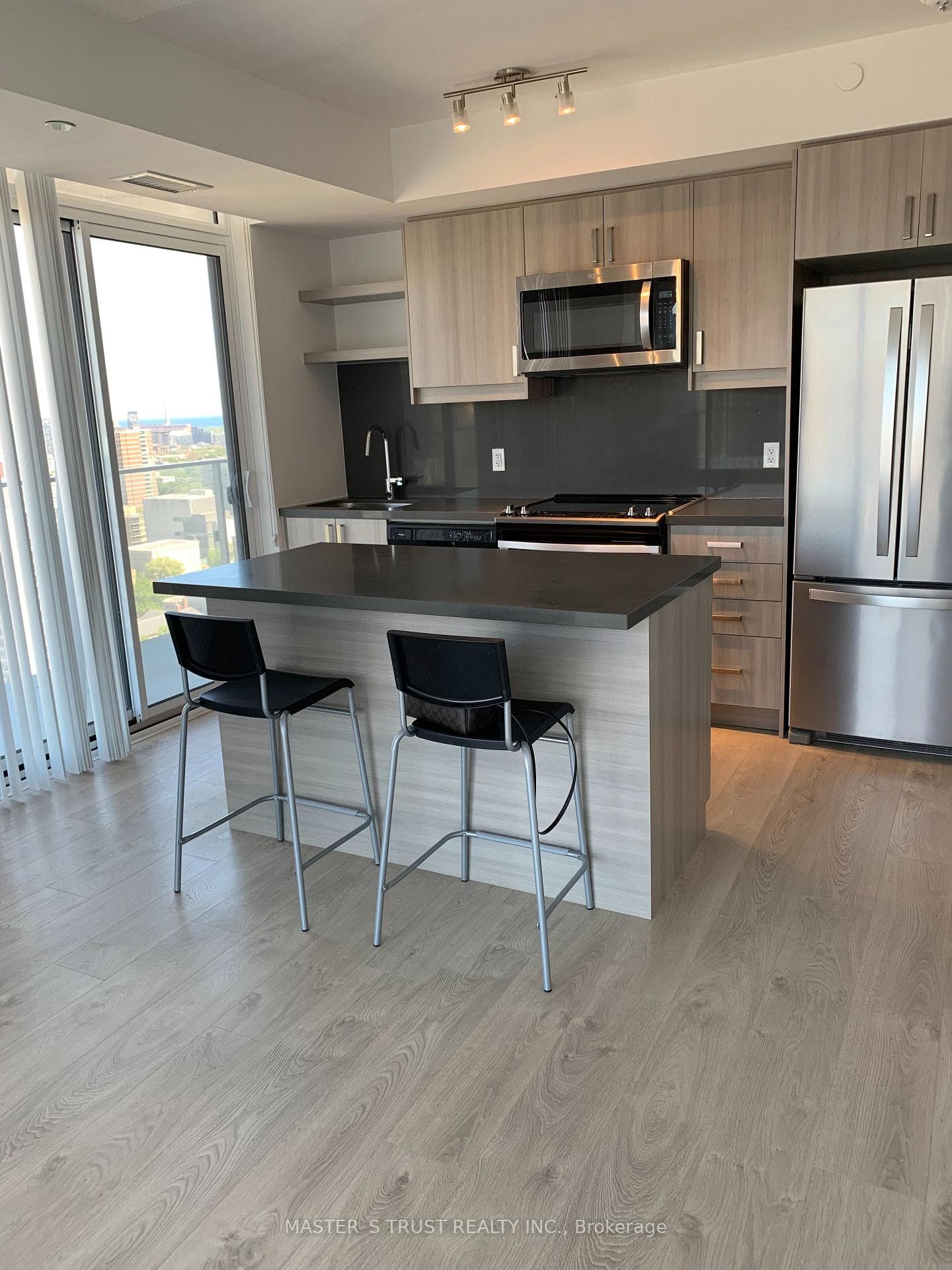 50 Wellesley Street Unit 2704 photo 17