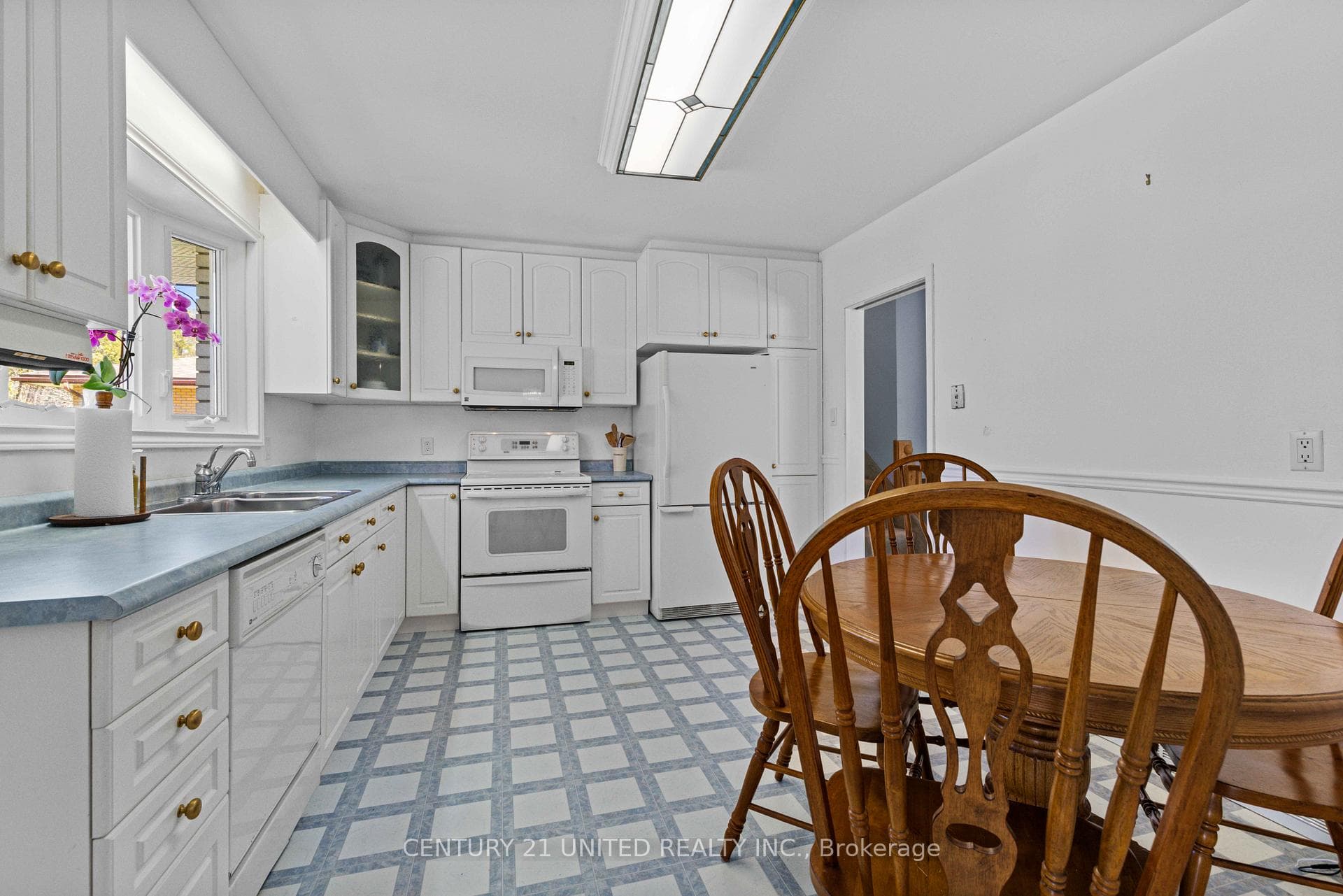 805 Highland Court photo 14