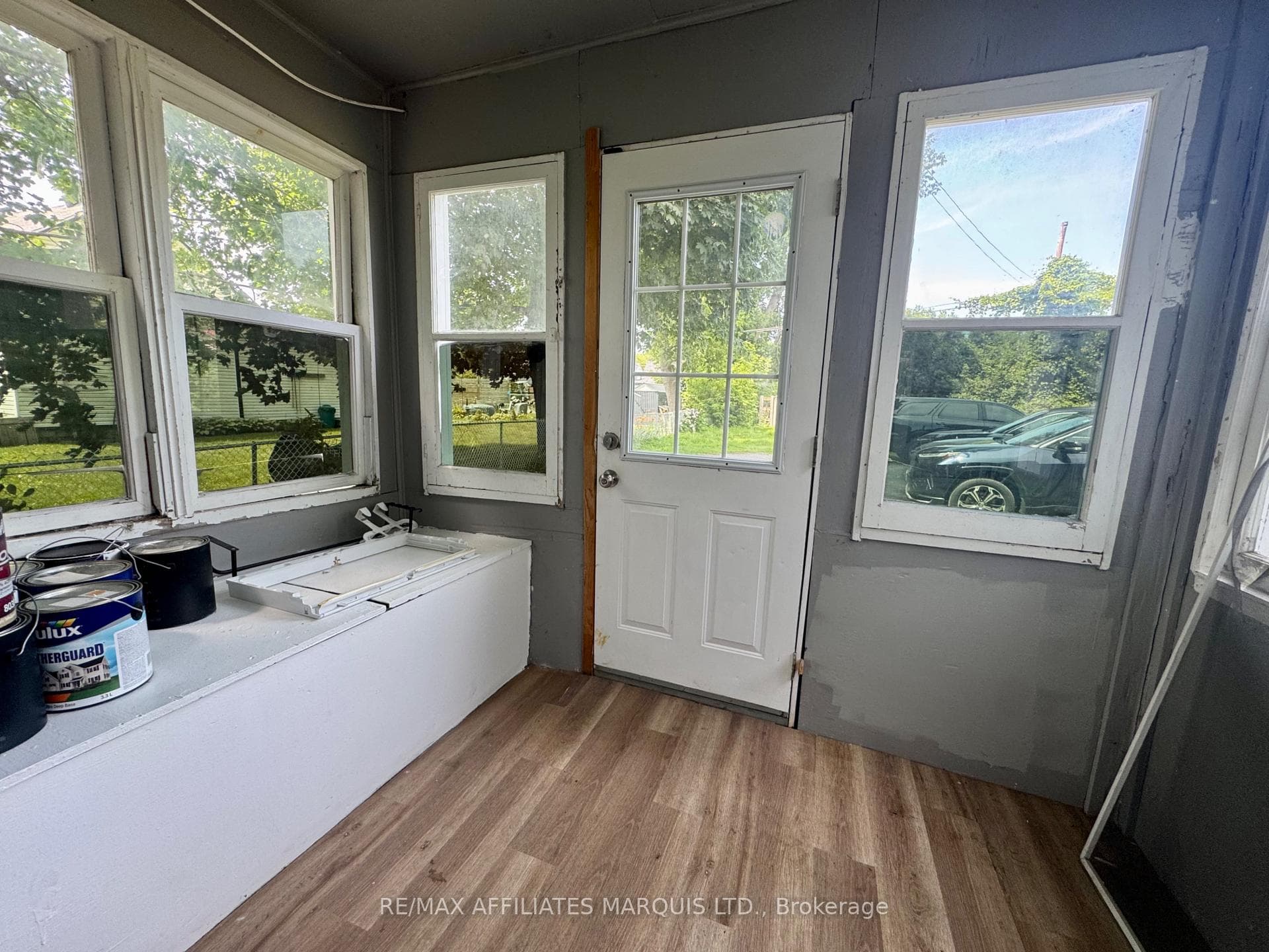 321 Water Street photo 11